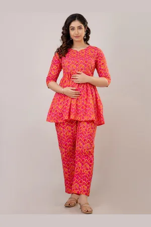 Celebravo Geometric Printed Flared V-Neck A-Line Pure Cotton Kurti With Trouser
