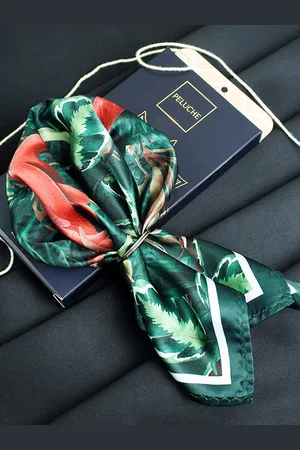 PELUCHE Men Tropical Printed Pocket Square