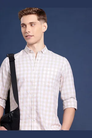 Mast & Harbour Men Standard Checked Casual Shirt
