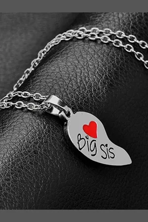 EL REGALO Set Of 2 Heart Shaped Pendant With Chain