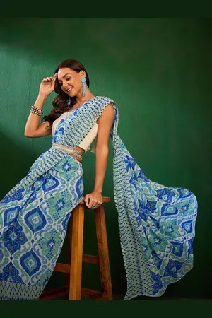 Sangria Ikat Printed Saree With Embellished Belt