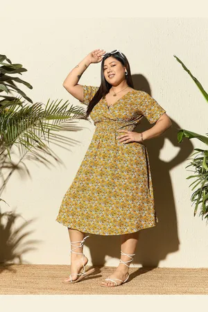 Berrylush Plus Size Floral Printed V-Neck Fit & Flare Midi Dress