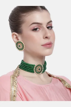 Peora Gold-Plated Kundan-Studded & Beaded Jewellery Set