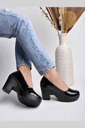 Shoetopia Textured Block Heel Pumps