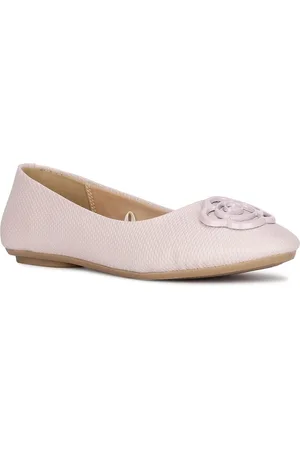 Bata Textured Round Toe Embellished Ballerinas