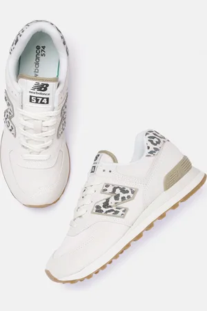 New Balance Men 574 Woven Design & Colourblocked Sneakers