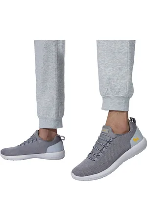 NEEMANS Men Textured Lightweight Contrast Sole Sneakers