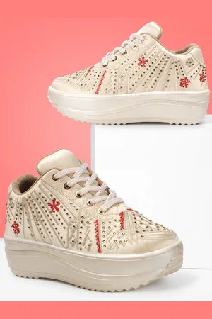 Vendoz Women Embellished Lightweight Sneakers
