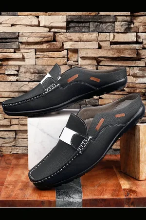 WOAKERS Men Textured Round Toe Mule Sneakers