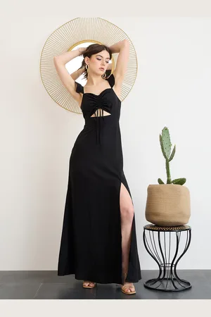 Berrylush Black Sweetheart Neck Tie Ups Maxi Dress