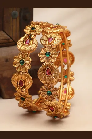 Sukkhi Set Of 2 Gold-Plated Bangle
