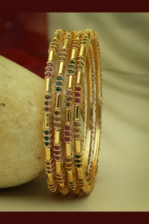 Sukkhi Set Of 4 Gold-Plated Stones-Studded Bangles
