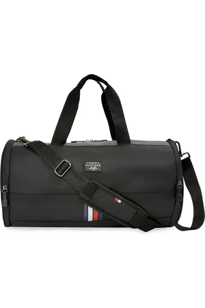 Tommy Hilfiger Medium Sports or Gym Duffel Bag