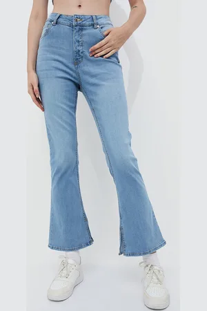 Lifestyle Women Mildly Distressed Light Fade Jeans