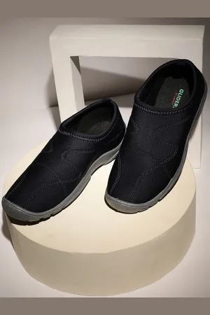 Liberty Women Round Toe Lightweight Slip-On Sneakers
