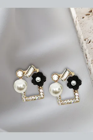 Comet Busters Metal Geometric Studs Earrings