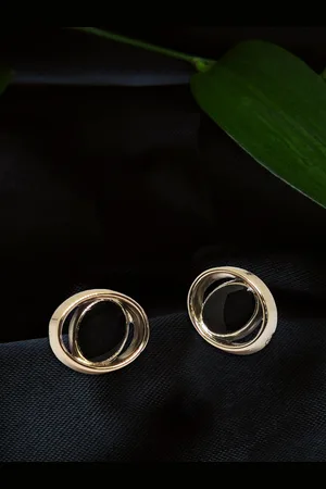 Comet Busters Metal Geometric Studs Earrings