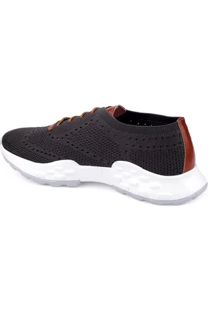BXXY Men Textured Lace-Up Running Shoes