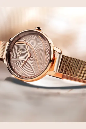 Sonata Poze Women Textured Dial & Bracelet Style Straps Analogue Watch SP80071WM01W