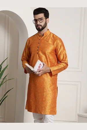 SOJANYA Floral Printed Mandarin Collar Long sleeves Straight Kurta