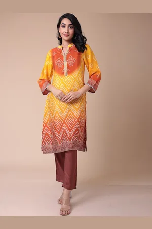 ZARI Bandhani Printed Mandarin Collar Straight Kurta With Trouser