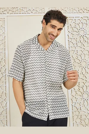 Styli White Zig Zag Striped Resort Collar Relaxed Knit Shirt