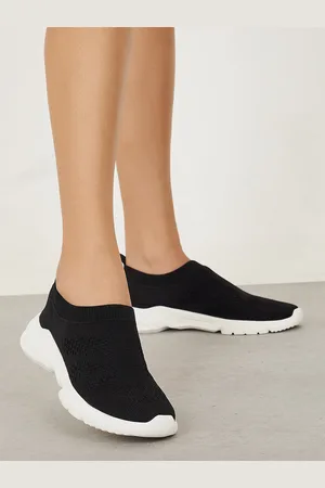 Styli Women Textured Slip-On Sneakers