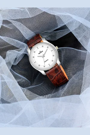 WROGN Men Textured Dial & Leather Bracelet Style Straps Analogue Watch HOBWRG0459