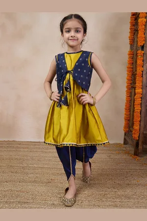 pspeaches Girls Anarkali Round Neck Sleeveless Kurta With Dhoti Pants & Jacket