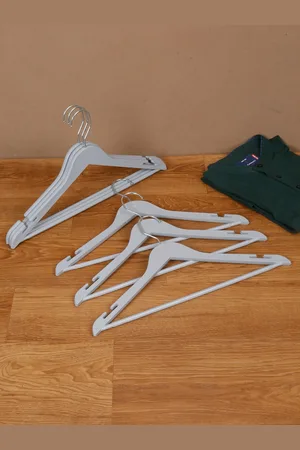 DREAM WEAVERZ Pack of 6 Grey Heavy Duty Plastic Durable Adult Clothes Hangers