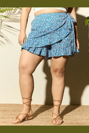 Berrylush Plus Size Blue Floral Printed Tie-Ups Mini Skorts