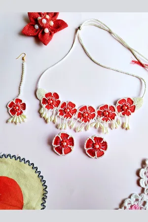 Sangria Red Gold-Plated Beaded Jewellery Set
