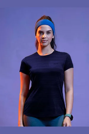 Lyra Women Pockets T-shirt