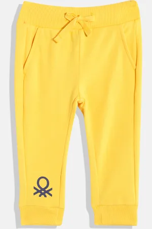 Benetton Boys Solid Jogger with Brand Logo Print