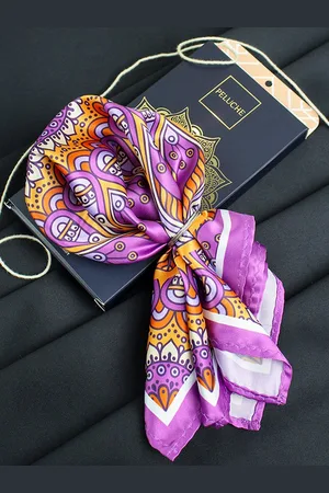 PELUCHE Men Mandala Array Pocket Square