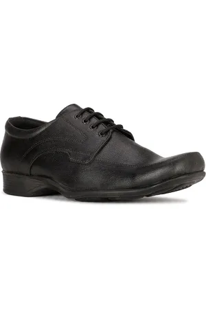 Bata Men Textured Formal Derbys