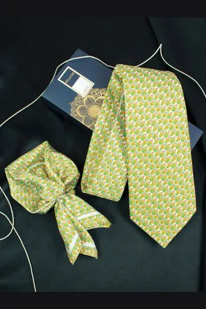 PELUCHE Lime Blossom Men Accessory Gift Set of Neck Tie & Pocket Square Set