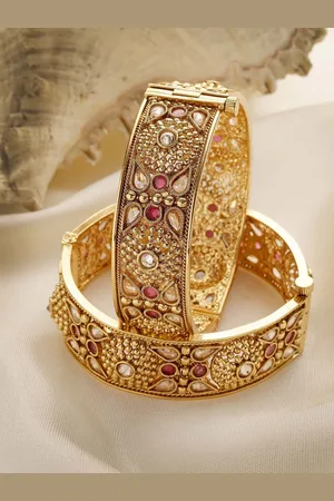 karatcart Set Of 2 Gold Plated Kundan Studded Bangles
