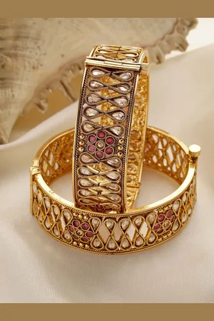 karatcart Set of 2 Gold Plated Kundan Studded Antique Bangles