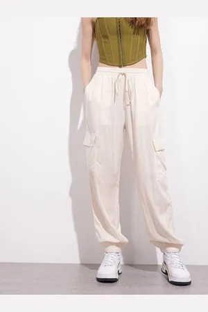DressBerry Women Bougie-Beige Off-Duty Cargo Joggers