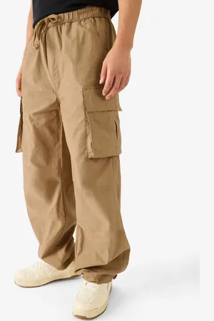 The Souled Store Men Loose Fit Mid-Rise Cotton Cargos Trousers