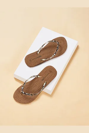 Pantaloons Women Printed Thong Flip-Flops
