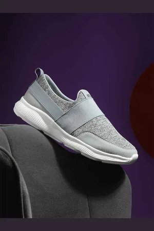 HRX Women Grey Textured Lace-Up Walking Shoes