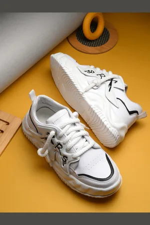 Kraasa Men Round Toe Sneakers