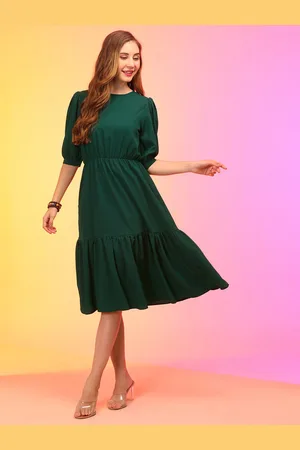 Globus Green Puff Sleeve Fit & Flare Midi Dress