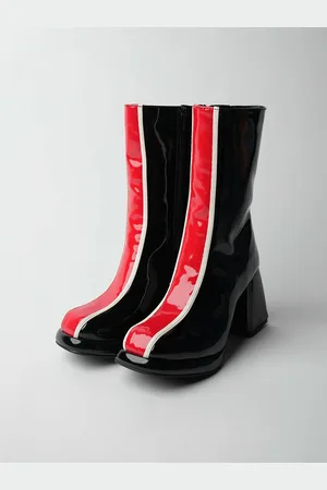 Theater Women Colourblocked Block Heeled High-Top Boots