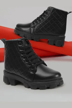 Vendoz Women Textured Block Heel Lace-Up Boots
