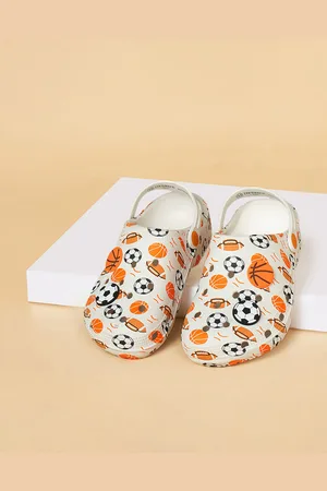 Pantaloons Boys Printed Clogs