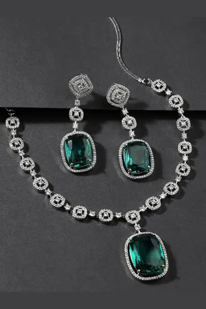 OOMPH American Diamond Studded Jewellery Set