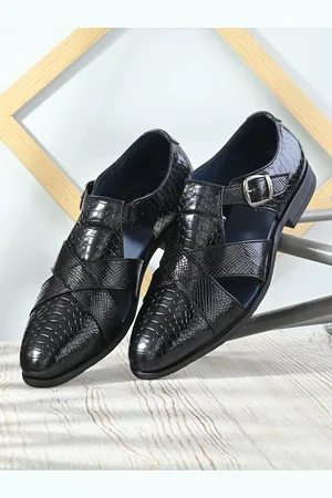 House of Pataudi Men Textured Shoe Style Sandals